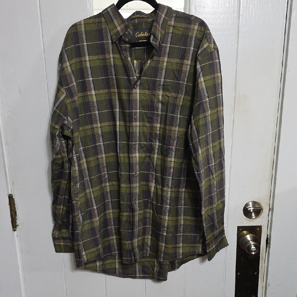 Cabela's Mens Olive Green Plaid Shirt Button Down Pocket Long Sleeve Sz XLT EUC.